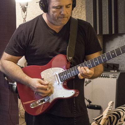 Mike Flynn laying down lead for You Got Me Runnin' Babe