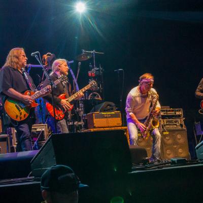 Warren Haynes, Derek Trucks, Bill Evans & Otiel Burbridge